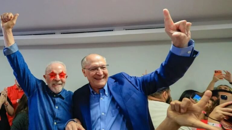 Lula é reeleito presidente do Brasil com mais de 64 milhões de votos e garante quarto mandato
