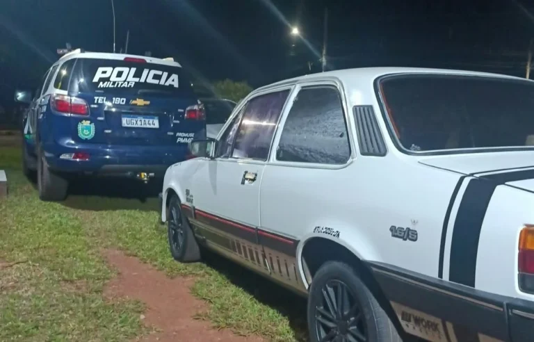 Homem é preso após fugir da polícia com esposa e filha de 2 anos dentro de carro em São Gabriel do Oeste